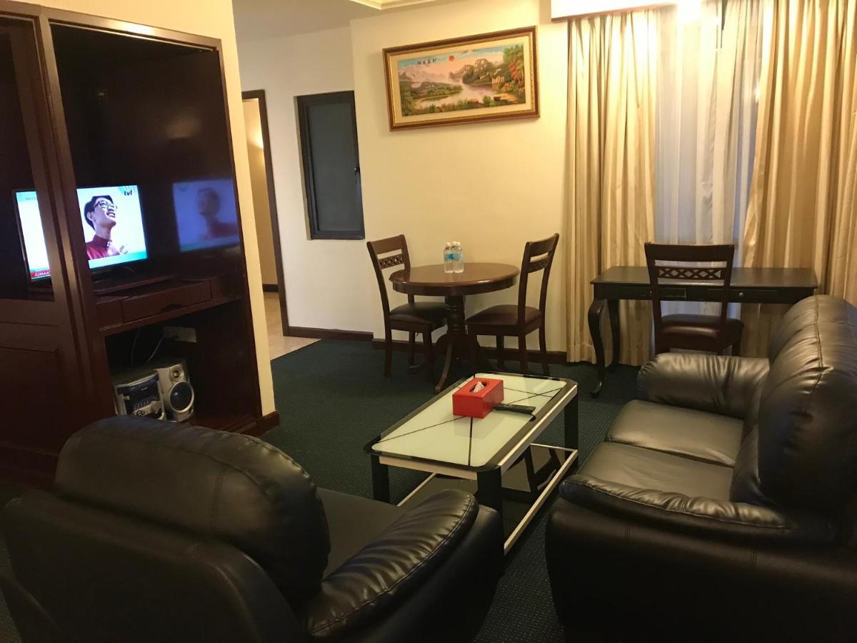 Queens Service Suites At Times Square Kl Kuala Lumpur Exterior foto